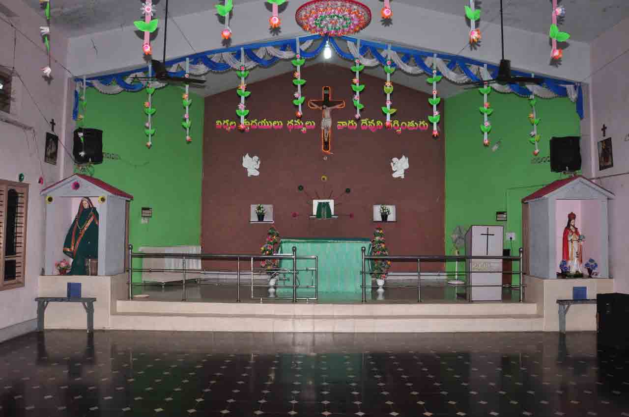 altar of christ the king church gangavaram